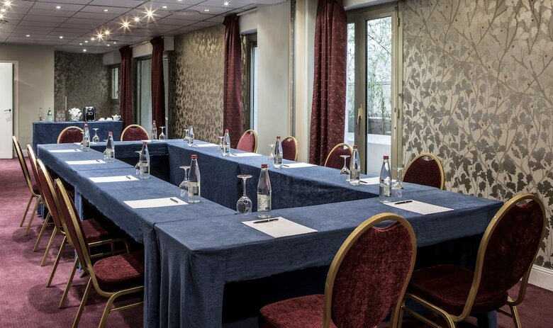 Hotel Royal Garden Champs-elysees