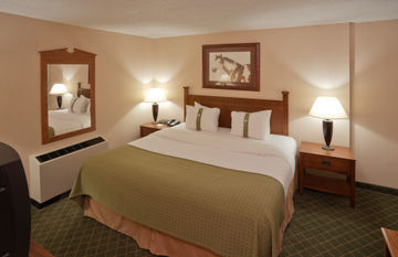 Hotel Spearfish Holiday Inn And Convention Center