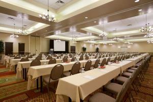 Hotel Embassy Suites Phoenix - Scottsdale