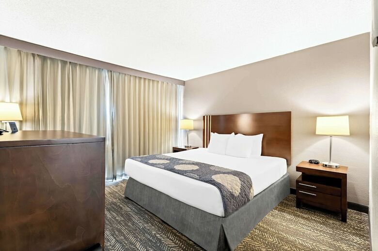 Best Western-yacht Harbor Hotel