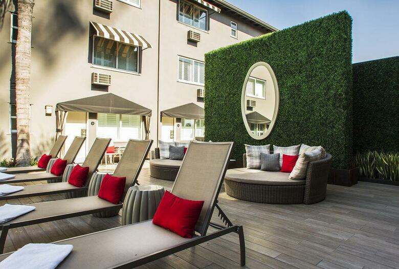 Hotel Grafton On Sunset