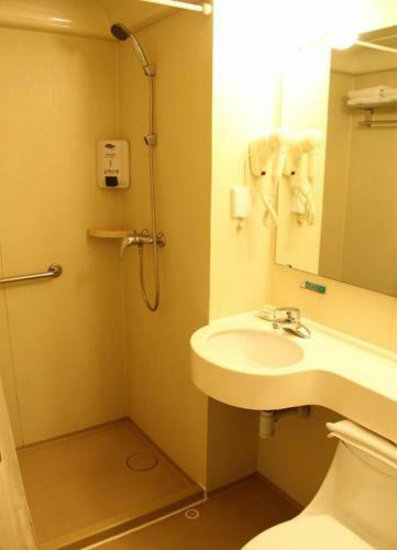 Hotel Jinjiang Inn Changchun Railway Station