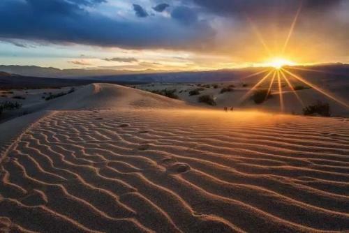 Dunhuang Desert International Camping Site