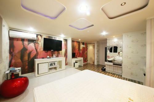 Motel J Boutique Hotel [mg Stay]