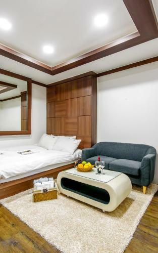 Mk Hotel