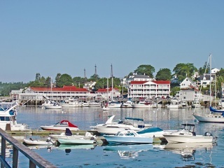 Hotel Tugboat Inn