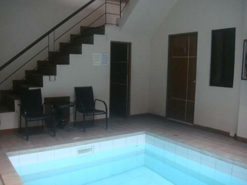 Hidden Pearl Hotel (janus Luxury Suites)
