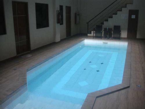 Hidden Pearl Hotel (janus Luxury Suites)