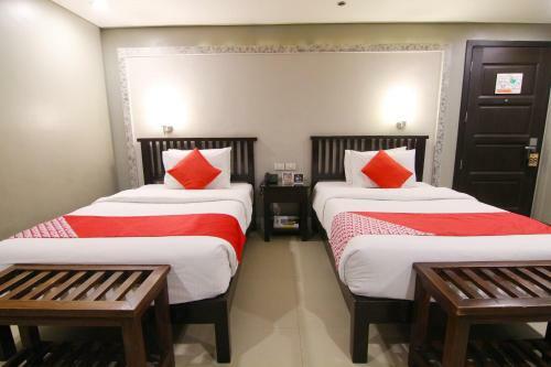 Artina Suites Hotel