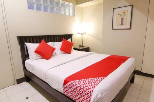 Artina Suites Hotel