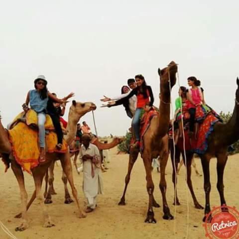 Hostal Javand Royal Desert Safari