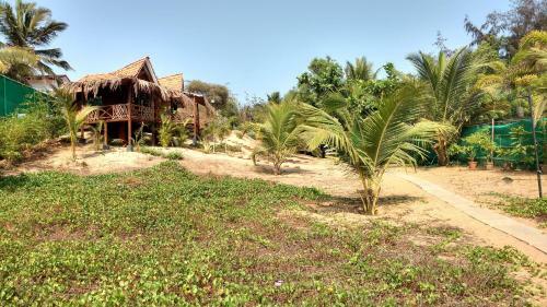 Hostal Little India Beach Cottages