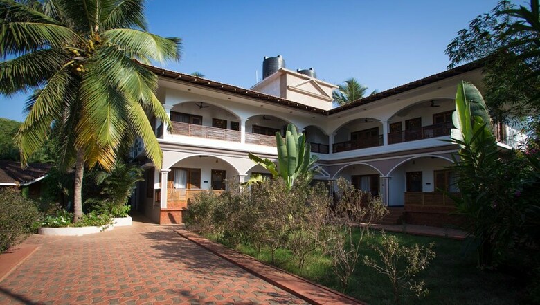 Hotel Dunhill Beach Resort