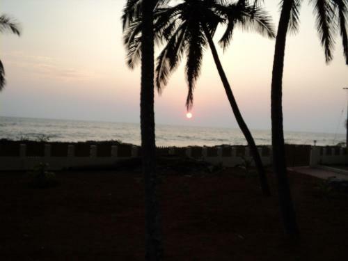 Hotel Club 7 Beach Resort