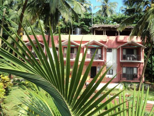 Hotel Club 7 Beach Resort