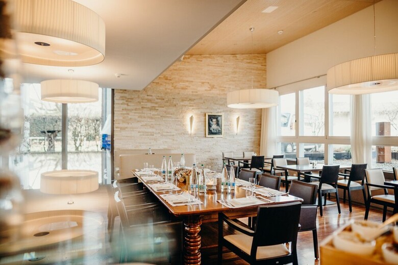 Parkhotel Schloss H�nigen