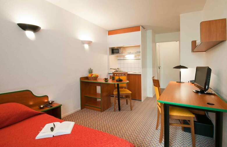 Aparthotel Adagio Access La Defense Leonard De Vinci