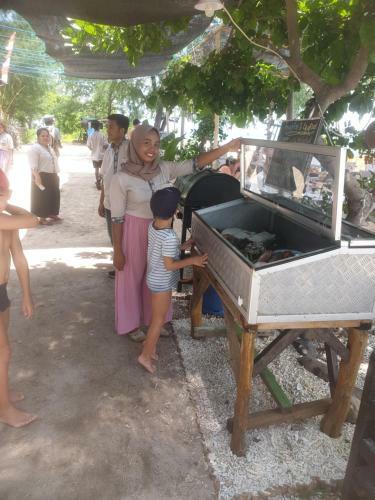 Hostal Ana Warung & Bungalows