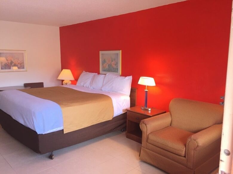 Motel Econo Lodge North