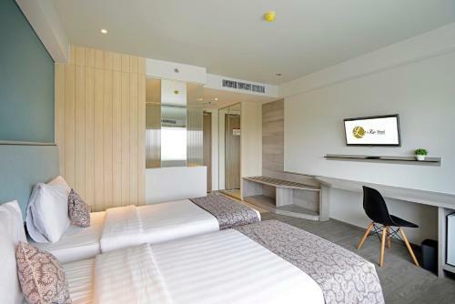 Hotel Ayola La Lisa Surabaya