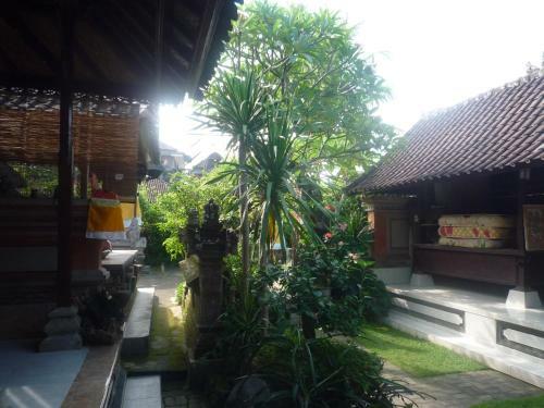 Hostal Shindu Home Stay