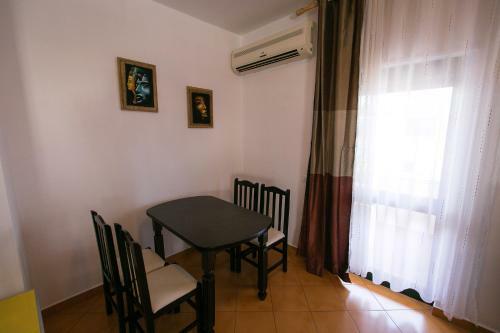 Sky Center Apartment
