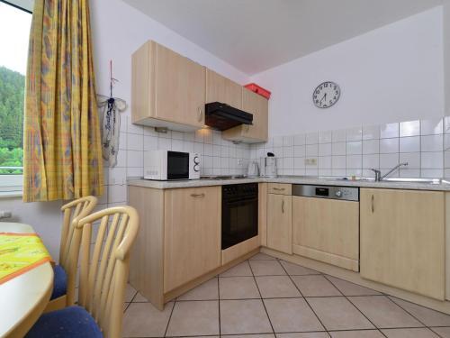 Large Apartment In Willingen With Balcony