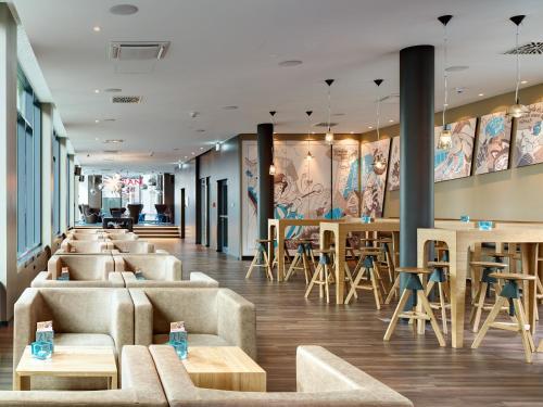 Hotel Motel One K�ln-mediapark