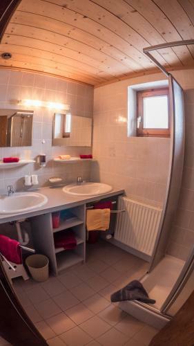 Hostal Apart-pension Haus Arina