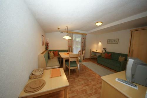 Hostal Lodge Tirolerhof
