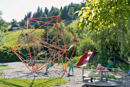 Nat�rlich Hell. Aparthotel & Camping