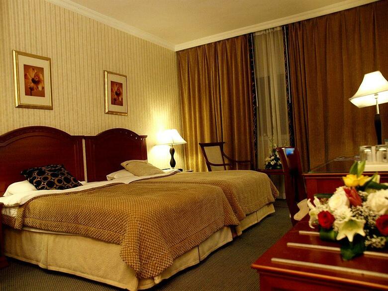 Hotel Al Hamra Golden Tulip (Est�ndar)