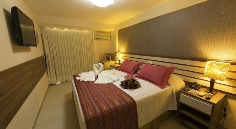 Esmeralda Praia Hotel