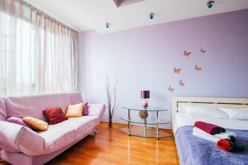 Studio Apartment On Nezavisimosti Square