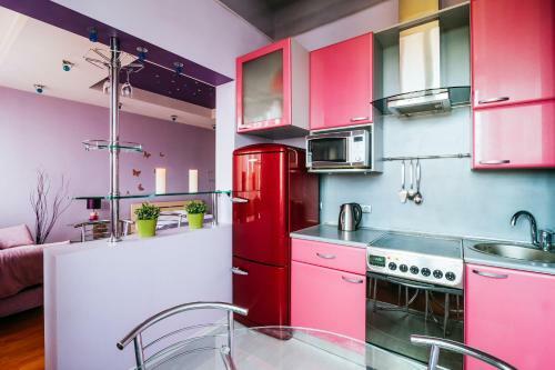 Studio Apartment On Nezavisimosti Square