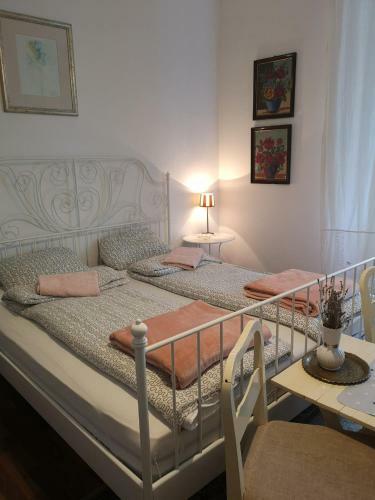 Hostal Apartments & Rooms Little Rock
