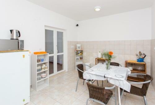 Hostal Guest House Letizia