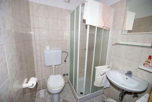 Apartamentos Guesthouse Villa Lena