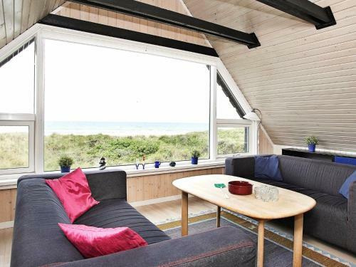 Three-bedroom Holiday Home In Blokhus 2