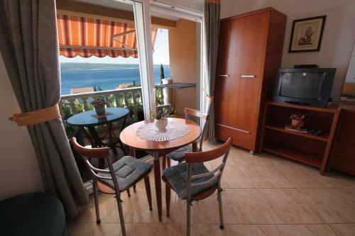 Two-bedroom Apartment Crikvenica 43