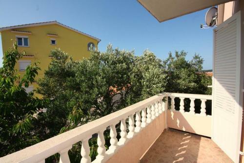 Apartments By The Sea Barbat (rab) - 5005