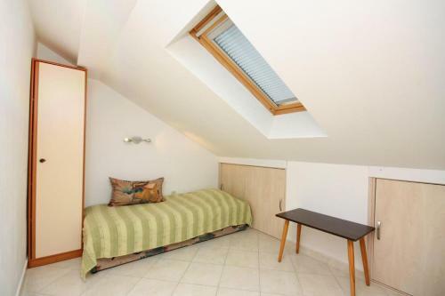 Apartments By The Sea Barbat (rab) - 5005