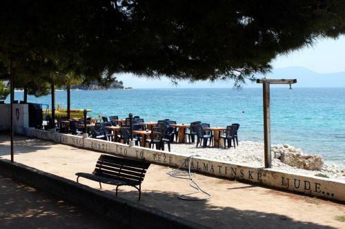 Apartments By The Sea Zaostrog (Makarska) - 2663