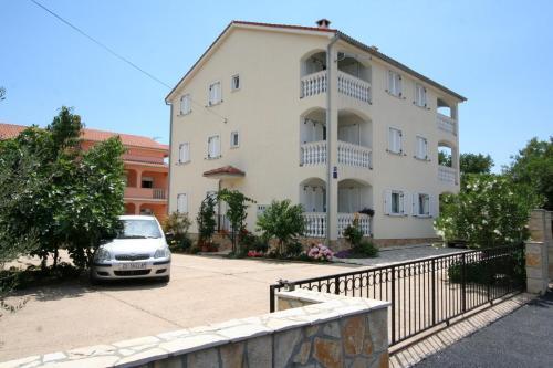 Two-bedroom Apartment In Silo VII