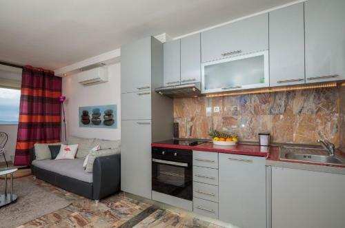 Panoramic City Apartment
