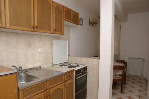 Apartment Stara Novalja 4056b