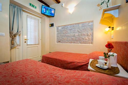 Hostal Guest House Sotto I Volti