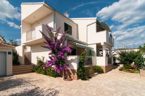 Apartment Vinisce 6015b