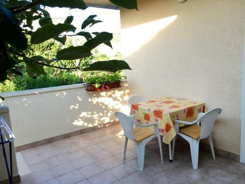 Apartments By The Sea Barbat (rab) - 4978