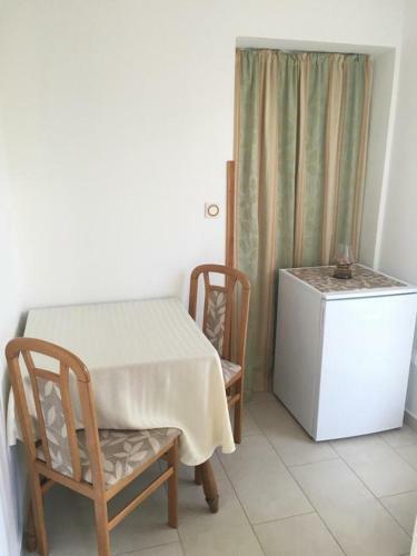 Apartments By The Sea Barbat (rab) - 4978